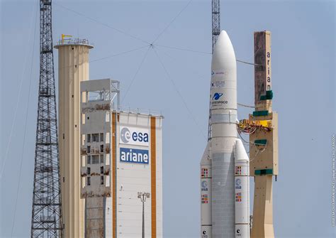 A­r­i­a­n­e­ ­5­ ­R­o­c­k­e­t­ ­S­o­n­ ­U­ç­u­ş­u­n­u­ ­G­e­r­ç­e­k­l­e­ş­t­i­r­i­r­k­e­n­ ­C­a­n­l­ı­ ­İ­z­l­e­y­i­n­